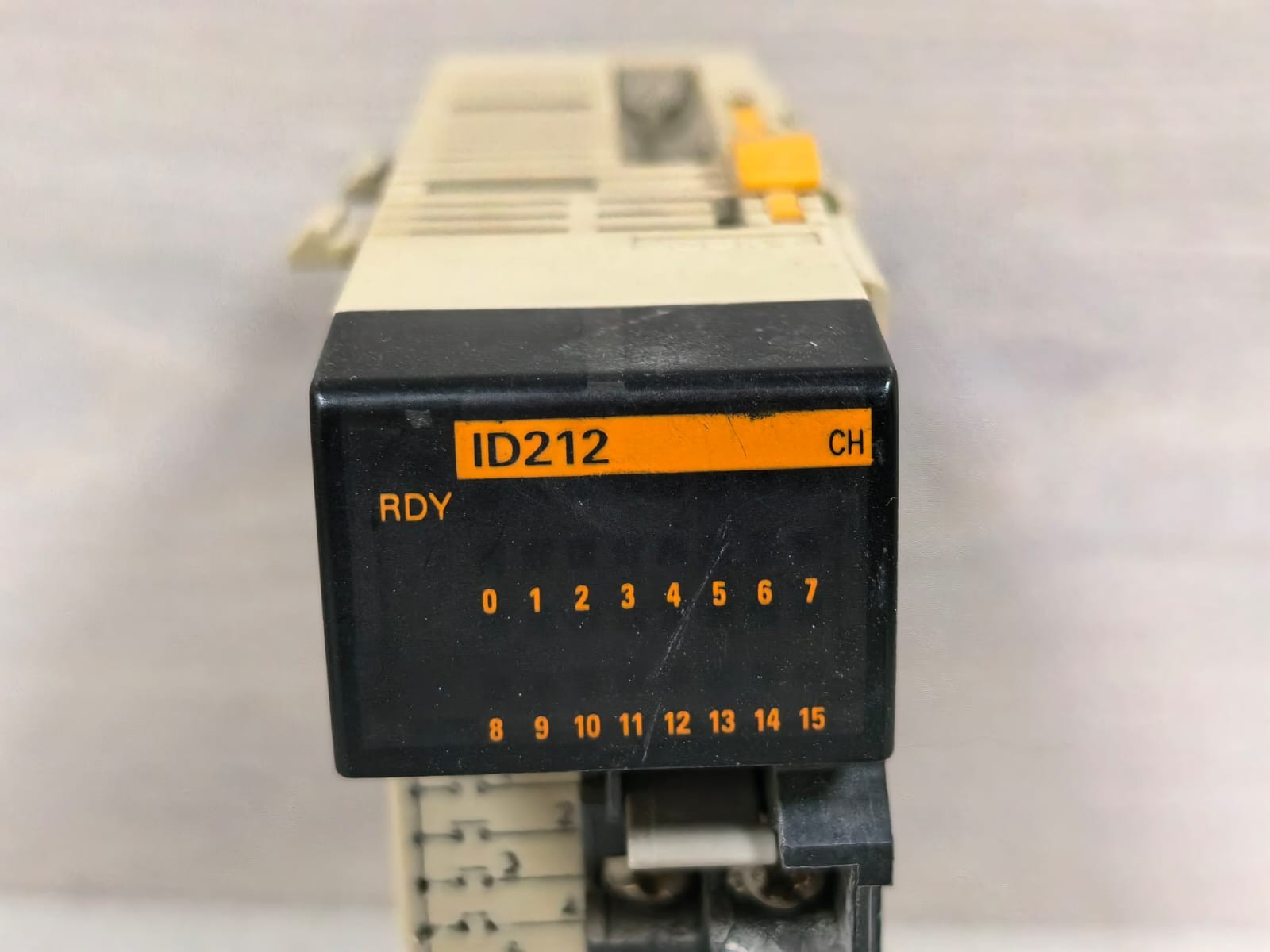Omron CQM1-ID212 OMRON CQM1-ID212 INPUT UNIT 24VDC 3
