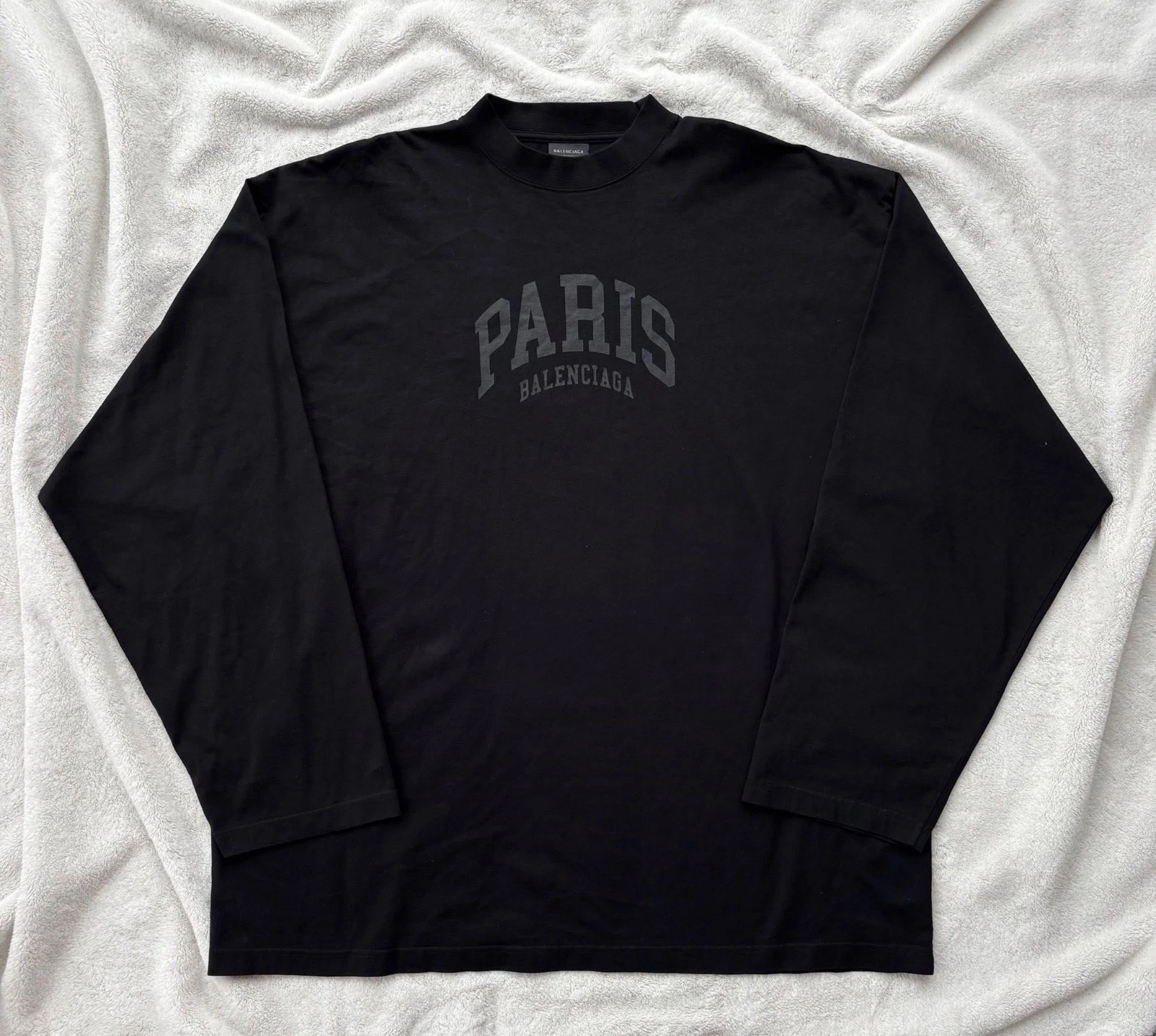 Balenciaga — Balenciaga Black City Paris Longsleeve Shirt - Fits 3XL - $770 - New - Authentic