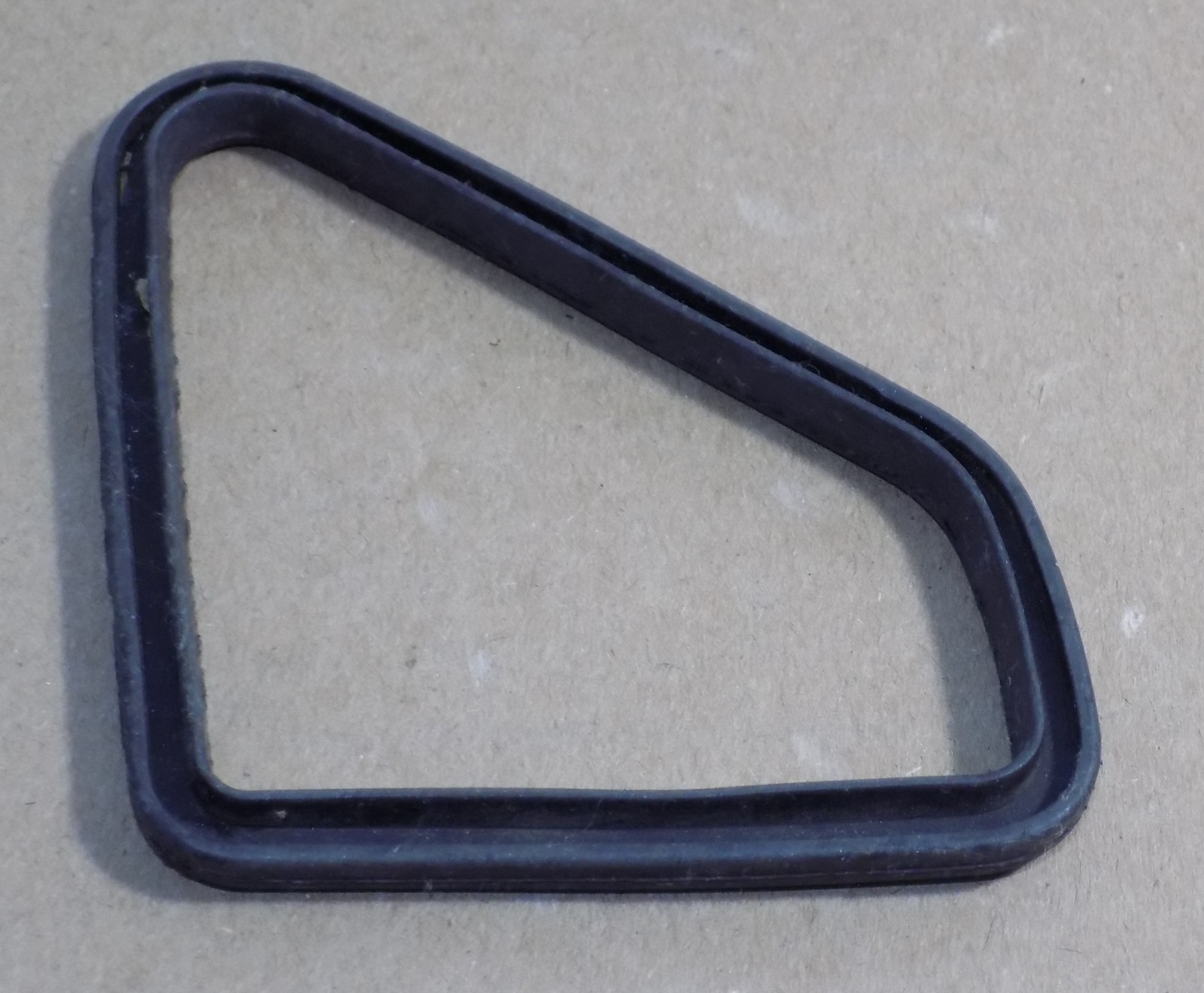 Air Intake Runner Gasket Right Ducati 748 748S 916 996 996S 998 NEW OE 78810451A