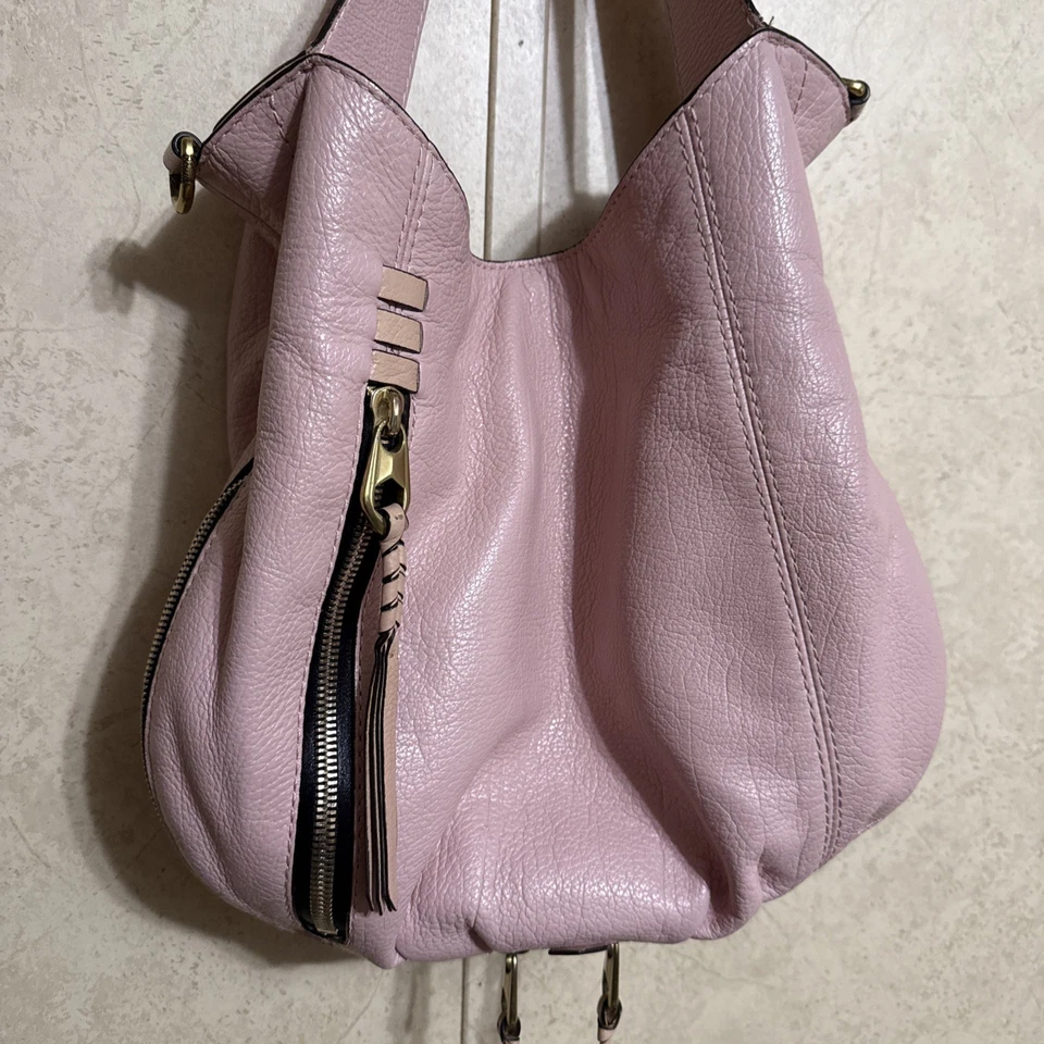 OrYany Precioso Bolso de Hombro Ajustable de Cuero Rosa y Beige   Foto 2 de 4
