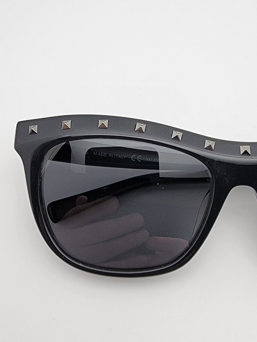 Valentino V649S 001 Black Rockstud Cat Eye Sunglasses Made in Italy Valentino V650S 001 Gloss Black RockStud Sunglasses FRAME  main image 4