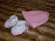 Handmade Pink crochet hat Booties For Baby