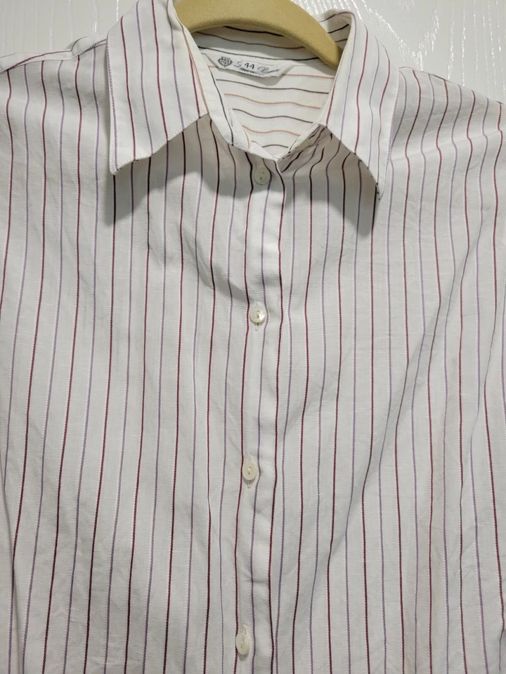Blusa feminina listrada branca vintage Loro Piana com botões tamanho IT44 média  - Imagem 2 de 4