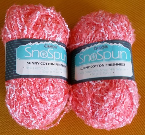 LOT/2 SKEINS CARON SNOSPUN YARN-#0407 MELON-50gr-108yd-LOT 020407 602 - Picture 2 of 3
