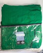 Calumet Chromakey Green Solid-Color Muslin Background. MP2127