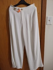 white pants for women