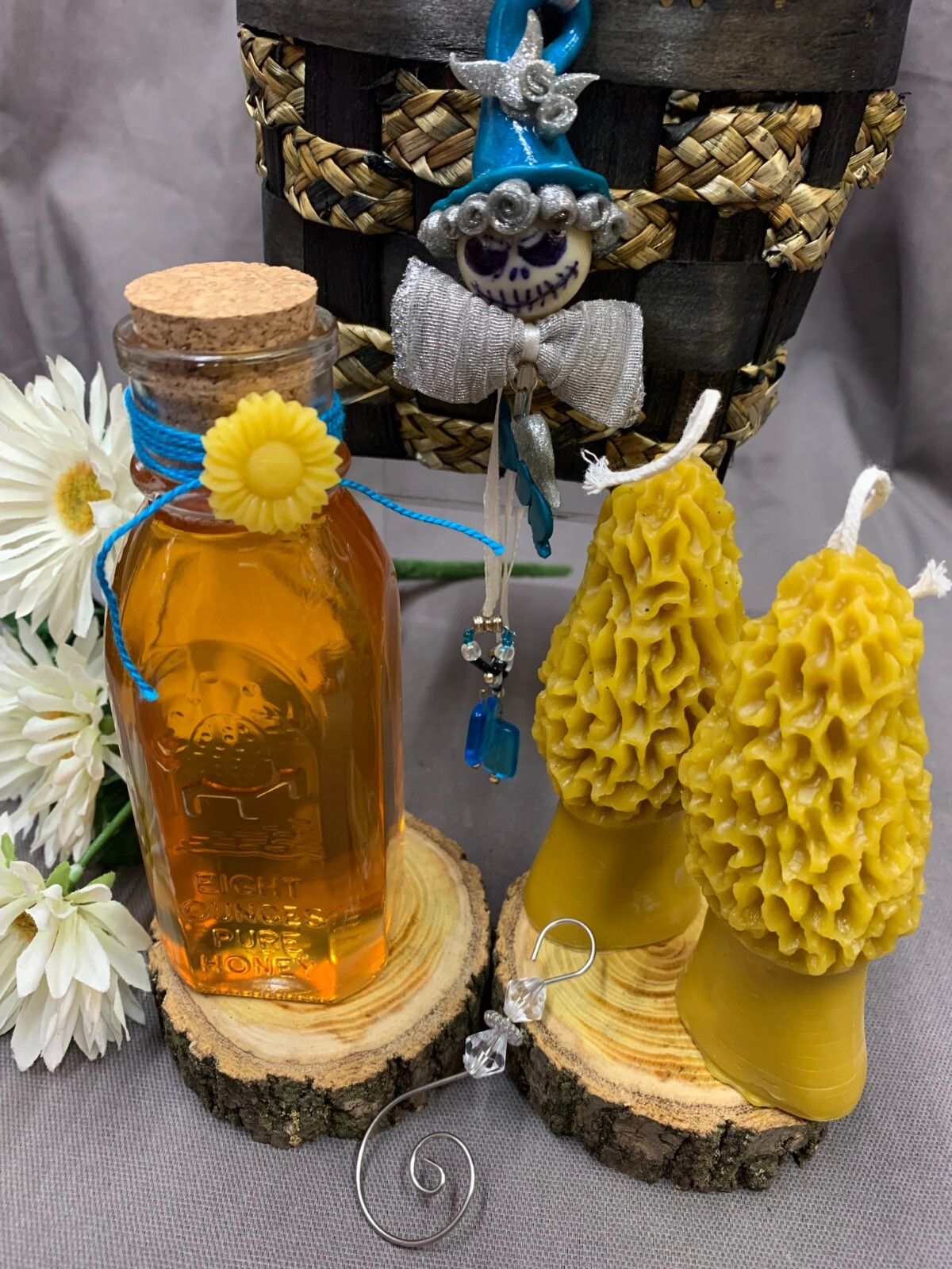 100%  BEESWAX CANDLE * MOREL MUSHROOM* GOLD RUSH APIARY CANDLES