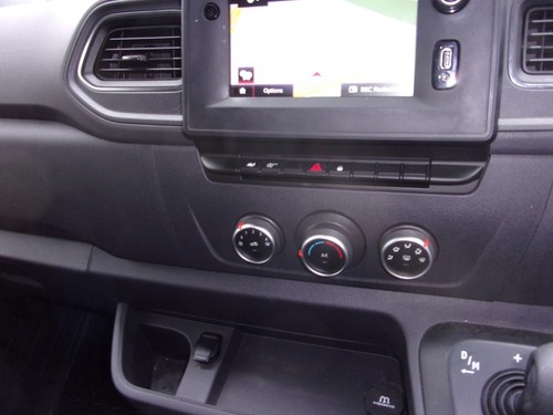 2020 Vauxhall Movano 2.3 Turbo D 180ps H2 Van Tecshift AUTO PANEL VAN Diesel Aut - Picture 7 of 10