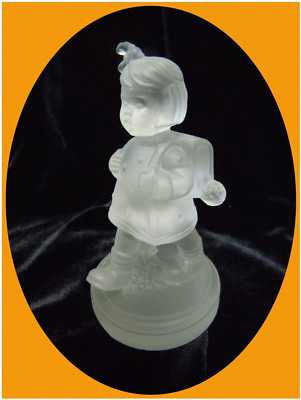 GOEBEL HUMMEL Schulmädchen Ranzen Kristall Bleikristall Glas Figur Sockel w. NEU