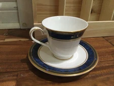 Royal Doulton Cup & Saucer Stanwyck #H5212 Blue Marble on White w/Gold 1993-2007