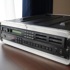 Yamaha TG500 & TX1P Tone Generator +2U