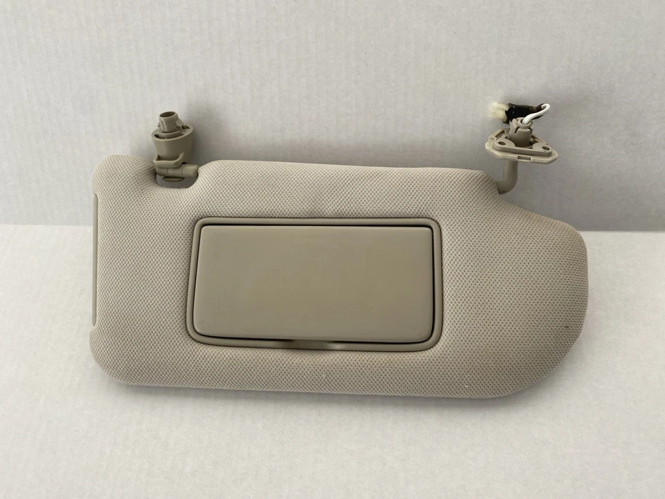 Infiniti M35 2006-2010 parasol lateral del pasajero con luz de espejo se extiende beige OEM Foto 2 de 4