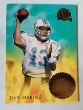 Dan Marino 1994 Fleer Ultra NFL Achievement Award Insert Card #3, Miami Dolphins
