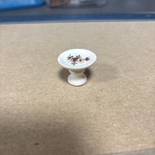 Dolls House Cake Stand  1:12 Scale 