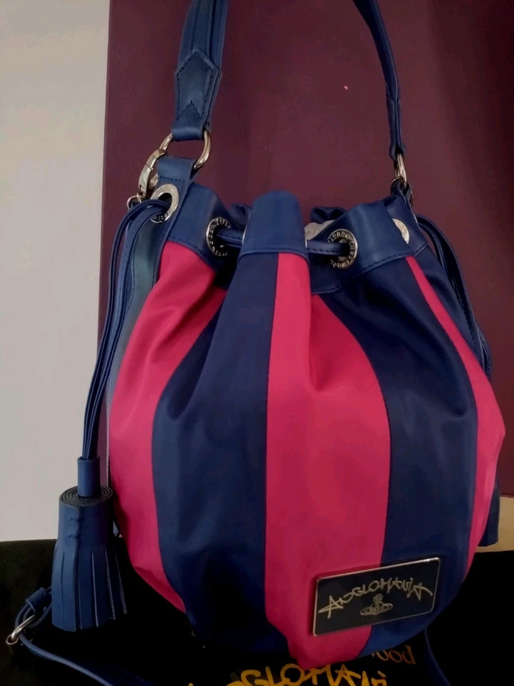 Vivienne Westwood Medium Bucket Bag Crossbody Bag In Excellent Condition Rar🌼. - Image 4 of 4
