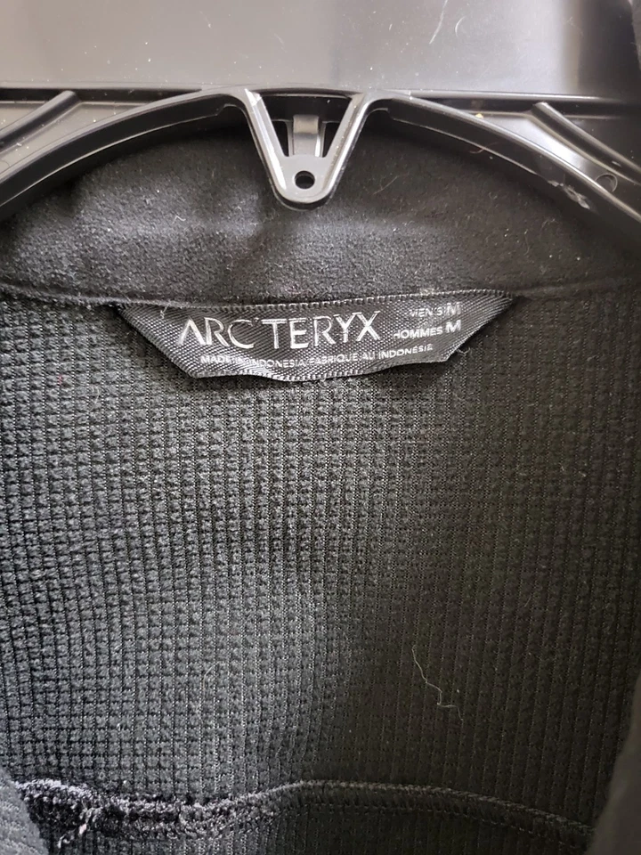 Arc'teryx Epsilon LT Gray Men's Jacket Zip Up. Size Medium - Image 2 of 4