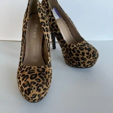 Delicacy Women's Animal Print Heels Sz 7  Mob Wife Sexy Romantic
