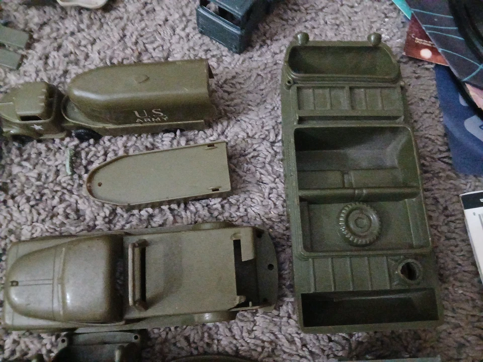 Toy Army Is assorted vehicles - Image 3 of 4