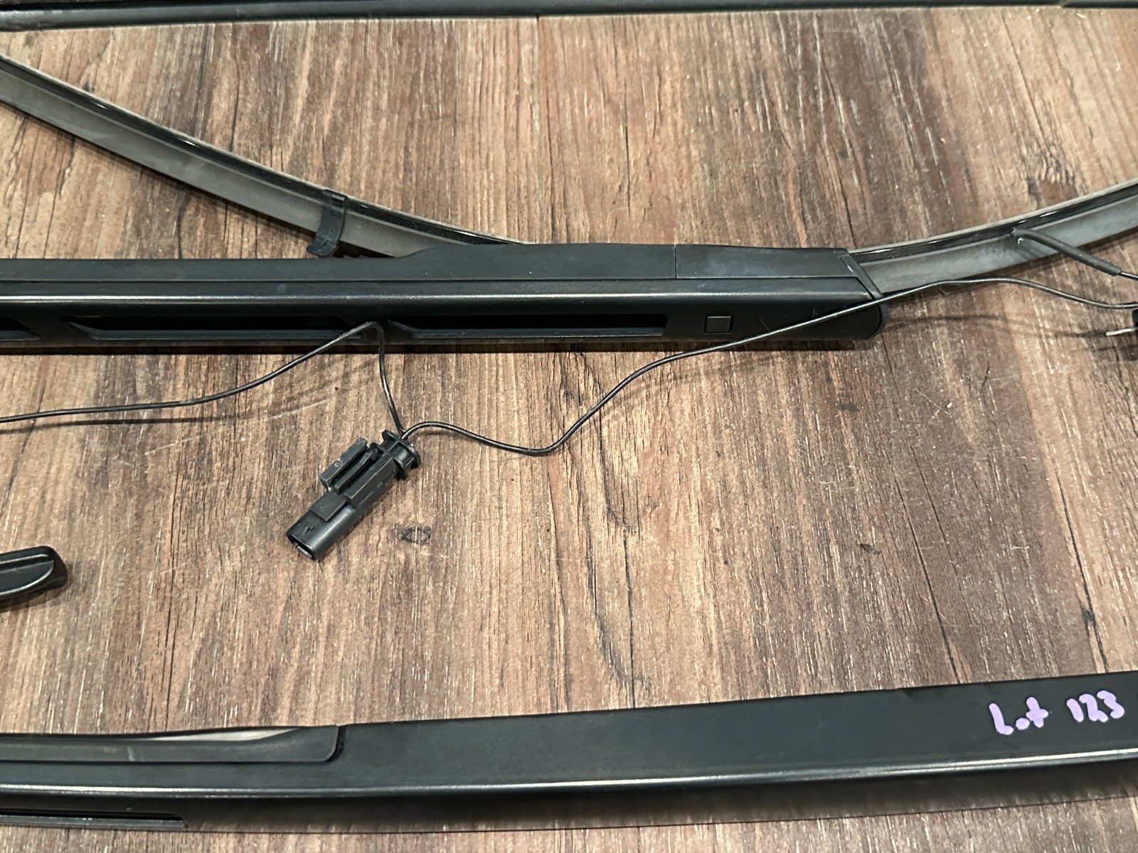 Lamborghini Urus 2018-2024 RIGHT Wiper arm