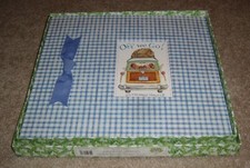 Susan Branch 12 x 12 Post Top Loading Scrapbook Album by Colorbok.....Travel