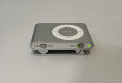 Apple iPod shuffle 2nd Generation Silver (1 GB) Works Great
