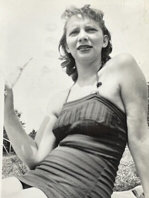 L7 Photograph Close Up POV Pretty Woman Lovely Lady Bathing Suit 1950's