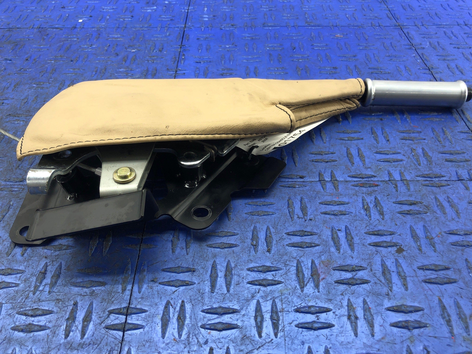 2006-2018 ASTON MARTIN VANTAGE V8 EMERGENCY HAND BRAKE BEIGE 4G43-8492-AA