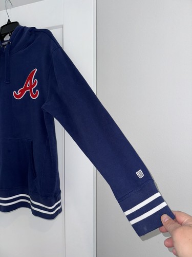 Felpa con cappuccio Atlanta Braves di Tailgate uomo blu navy medio con rosso A sul petto - Foto 4 di 8