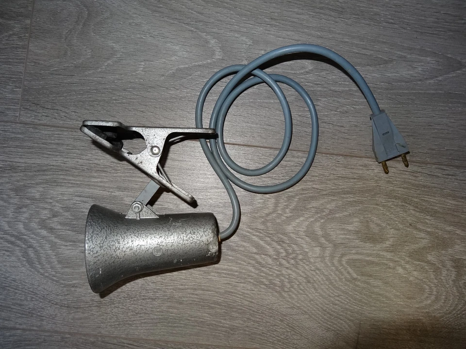 Lampe Spot Projecteur Vintage LITA, Aluminium martelé à Pince ou Fixe Fonctionne - Photo 2/4