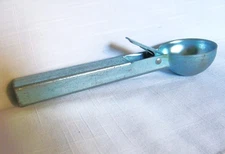 Mid-Century Retro Teal Blue Anodized Aluminum Metal Ice Cream Scoop Made In USA