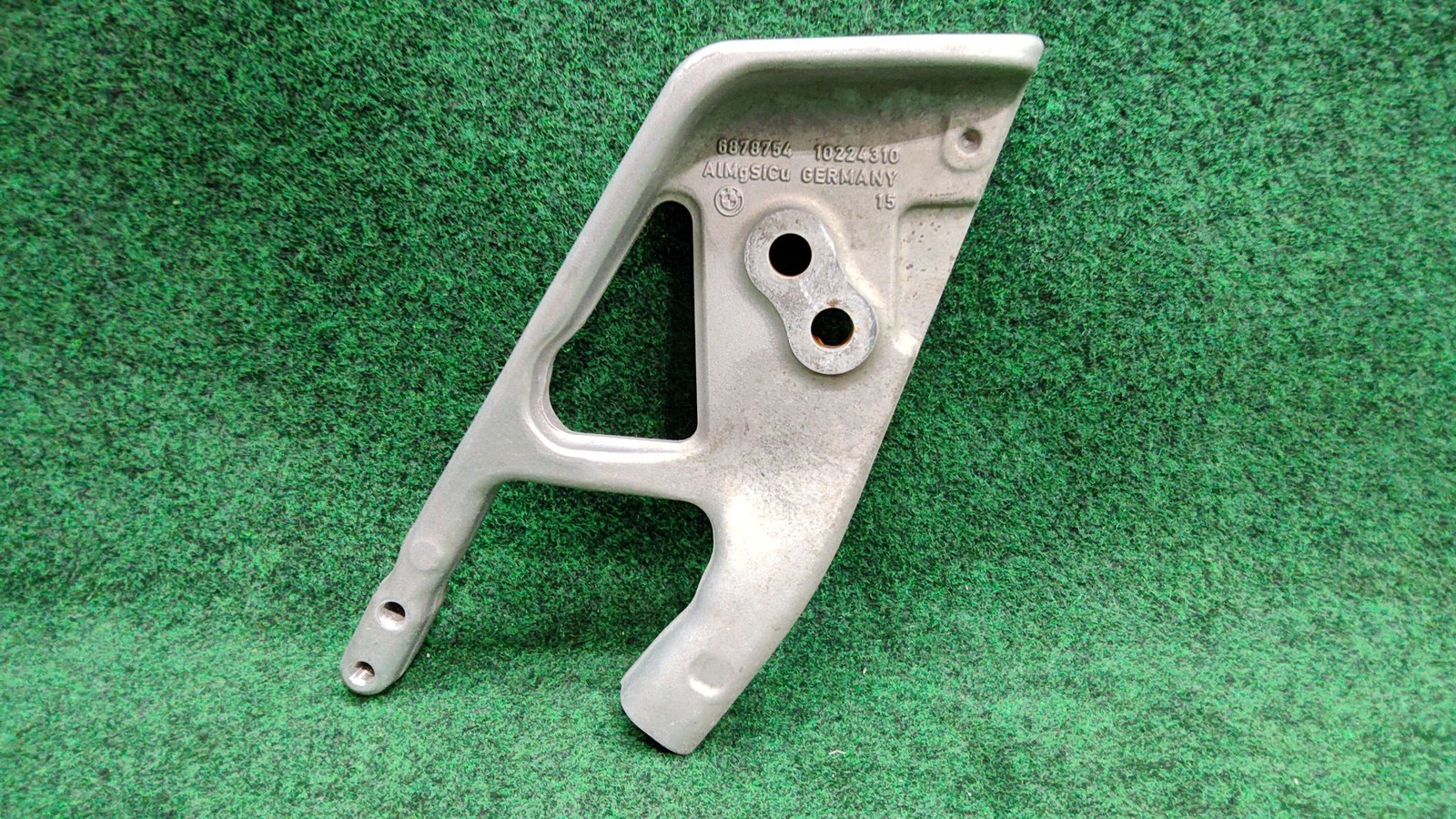2019-2023 Bmw X5 Right Front Brace Crash Wedge Oem 31106878754