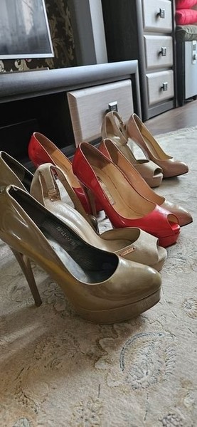 Women Heels Multicolor 37