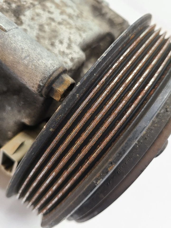 1990-93 FORD F150 PICKUP AC Compressor Integral AC 6 Cylinder F0SZ19703A - Изображение 2 из 4