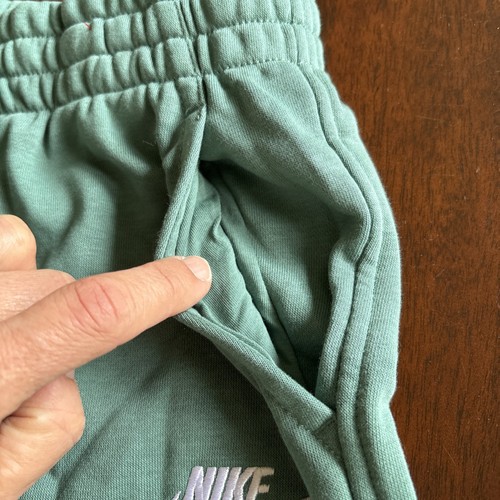 Boys Nike Shorts Pockets, Green, Medium - Picture 3 of 8