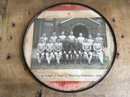 Vintage Framed Photograph ARMY SCHOOL OF PHYSICAL TRAINING (ALDERSHOT) 1945 - Picture 2 of 9