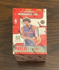 2021-22 Panini NBA Hoops Winter Holiday Blaster Box - 1 Auto or Memorabilia 🔥