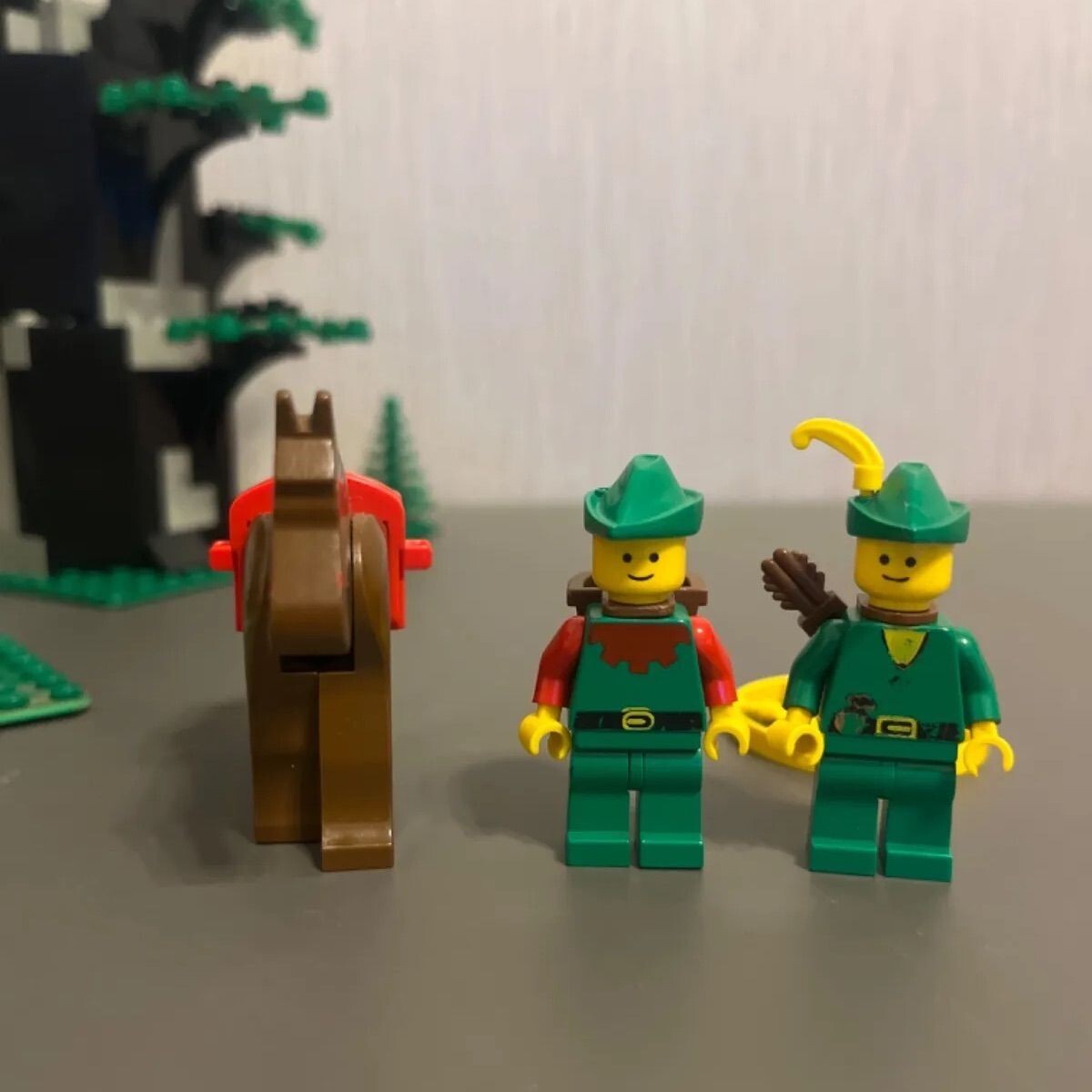 LEGO 6066 Camouflaged Outpost Castle Forestmen 1987 Vintage 