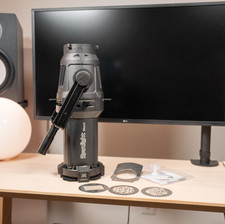 Aputure Spotlight Mount Set with 26-Degree Lens   Excellent Condition