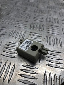 BMW 5 F10 F11 2011 Antennenverstärker Signalverstärker 21367510 9118262