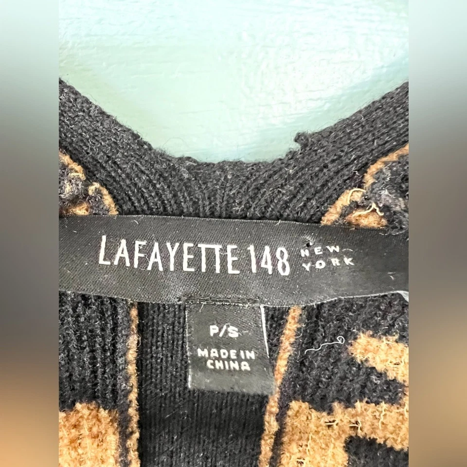 Cardigã Lafayette 148 S estampa animal mistura de lã chenille preto bronzeado outono quente - Imagem 3 de 4