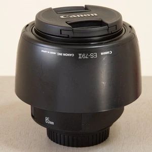 Canon EF 85mm f/1.2L II USM Original Version w/ ES-79 II Hood, Caps & Pouch!
