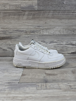 Nike Women's Air Force 1 Low Pixel CK6649-100 White Athletic Shoes - Size 7.5