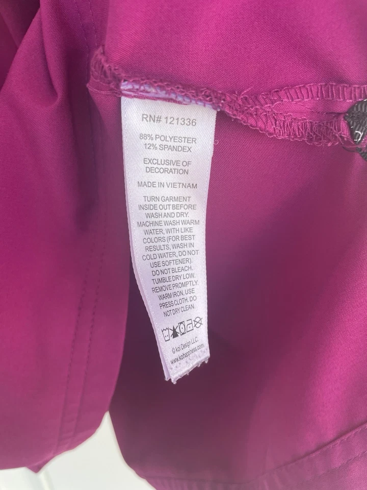 Camisa Médica Koi Lite Estilo 1039 M Rosa Azalea Venta al por menor $25.00 Foto 4 de 4