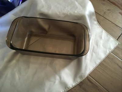 ''Pre-Owned'' Pyrex 213 Amber Loaf Pan 8.5''x4.5''x2.5''