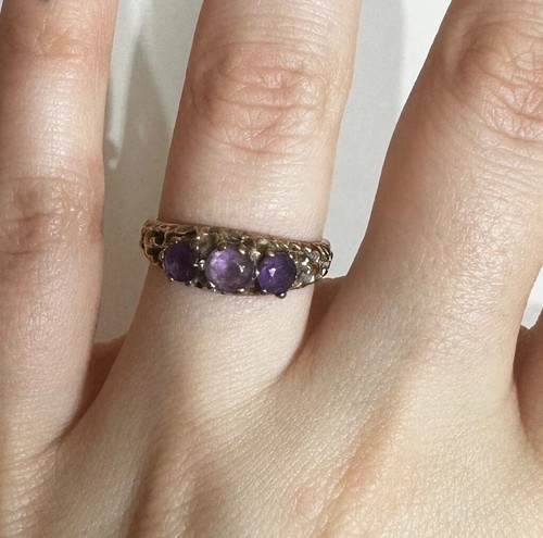 Vintage 9ct Gold Victorian Style 3 Stone Amethyst Ring, (Birmingham, 1994) - Picture 2 of 3