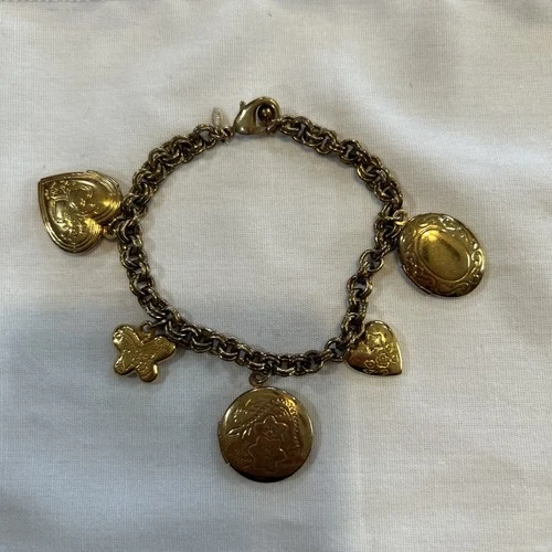 Vintage Avon High Quality Gold Tone Costume Jewelry Locket Bracelet 1970s
