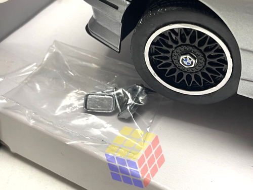 BMW E30 M3 EVOLUTION - CECOTTO EDITION - Silver Metallic - Solido (Escala 1/18) - Imagen 9 de 24