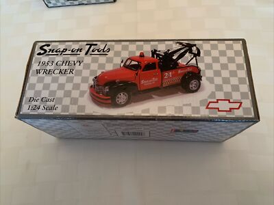 Snap on Tools 1950's Garage 1:24 with the 1950 Van, 52