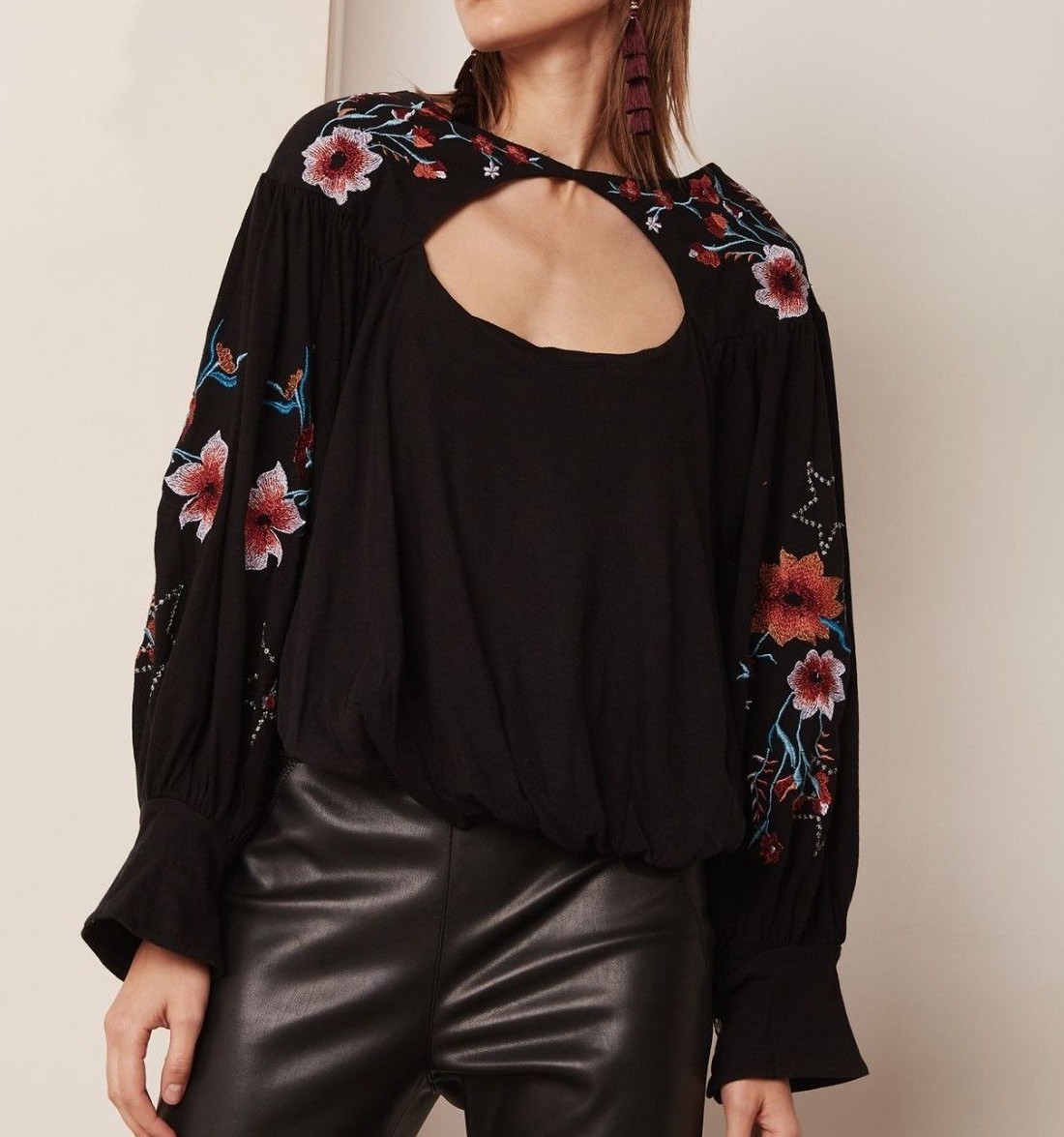 $128 NWT FREE PEOPLE SzXS LITA EMBROIDERED BELL SLEEVE BATEAU NECK