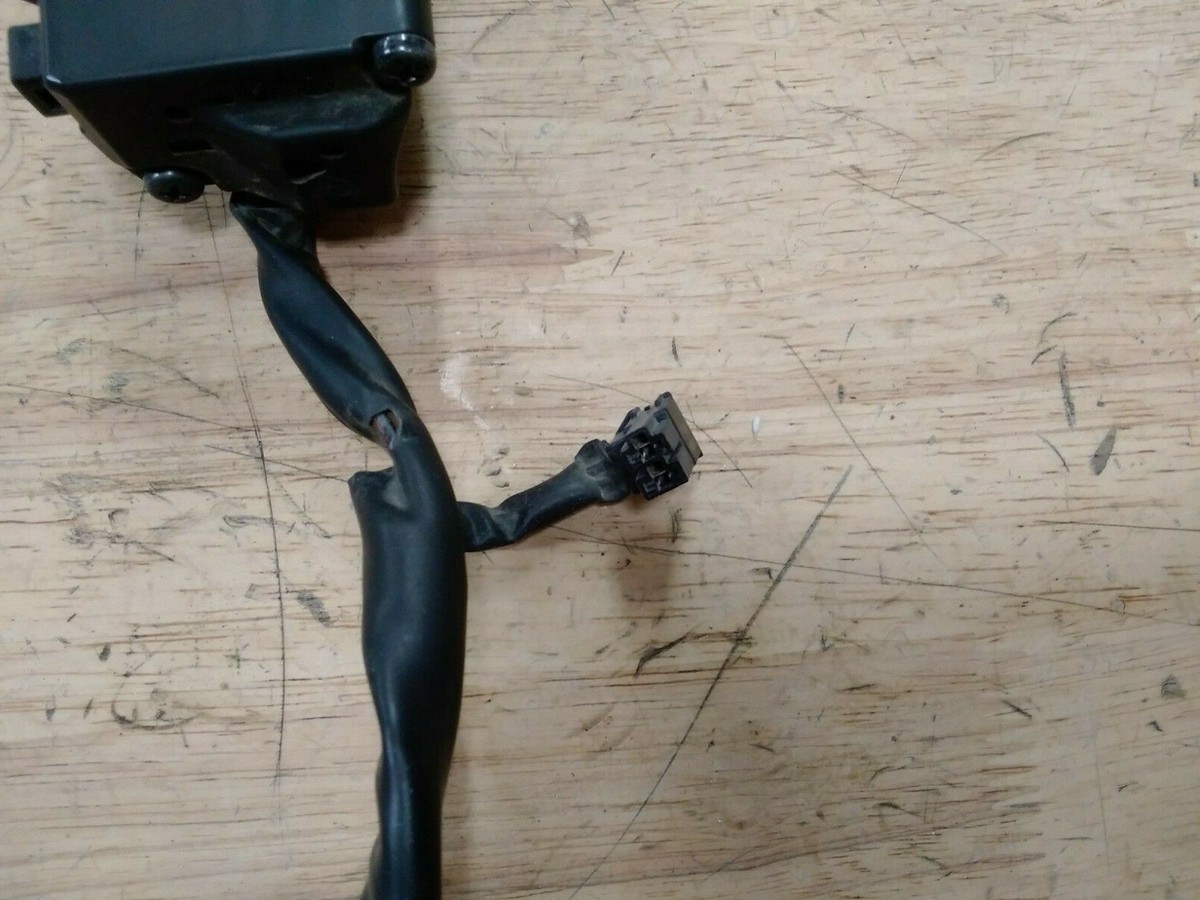Kawasaki R.H Switch Assy 46091-0114 07'-08' ZX-6R 08'-15' ZX